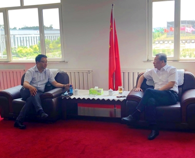 �����쵼������ͨ��DB�����콢��ҵ԰���е���